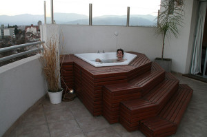 Jakuzzi szállítás